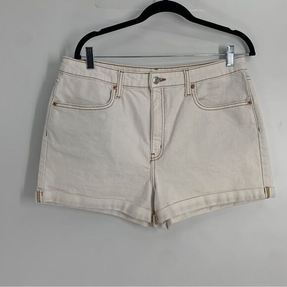 Wild Fable Size 14 Highest Rise Shorts Off White Cuffed Stretch Denim - Picture 1 of 7